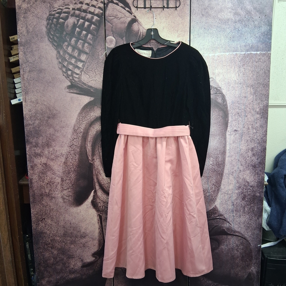 Richard Warren Vintage 80's Elegant Black and Pink Long Sleeve Dress Size 10.